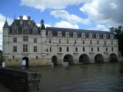 arcos puente chemenceau (768 x 576) (384 x 288).jpg