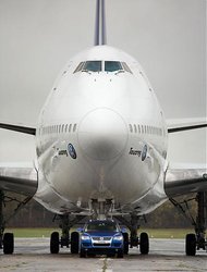 vw-touareg-2007-v10-tdi-vs-boeing-747-2.jpg