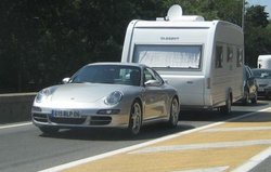 Porsche%20997%20caravan%2002.jpg