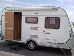 resized_caravana lateral.jpg