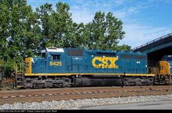 CSX 8425 Q353-06.jpg