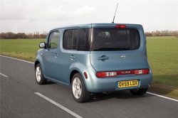 Nissan_Cube_(11).jpg