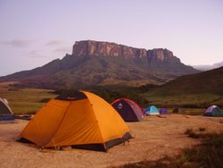 Campamento Teq.jpg