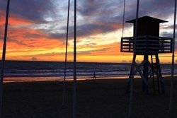 playa-de-las-tres-piedras-chipiona.jpg