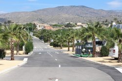 camping-alicante-imperium-calles.jpg