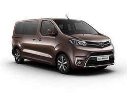 Toyota_ProAce_2016_01.jpg