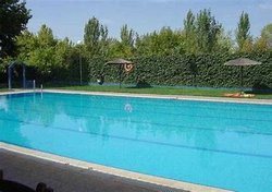 PISCINA.jpg