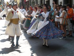 JACA FESTIVAL FOLKLÓRIC JULIOL 09 RONDALLA DE BALL TRADICIONAL CALENDURA D 'ELX.jpg