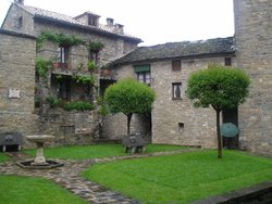 casas Ainsa.jpg