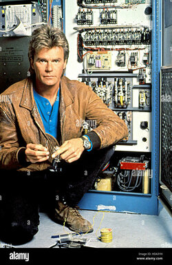 macgyver-richard-dean-anderson-1985-92-cparamount-televisioncourtesy-HDA3YH.jpg