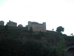 castilloabajo.jpg