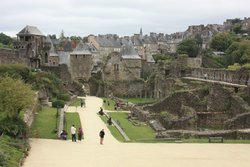 Fougères desde el castillo.jpg