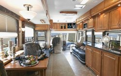 gulf-stream-tourmaster-class-a-motorhome-2008-interior-1.jpg