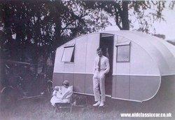 old-caravan.jpg