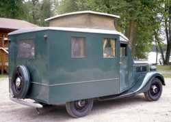 37ford_housecar_rr1.jpg