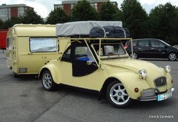 2cv_eend_cabrio_caravan.jpg