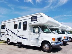 2899189-new-recreational-vehicles-for-rent.jpg