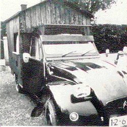 2cv_logcabin.jpg