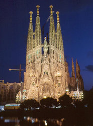 la-sagrada-familia-de-barcelona.jpg