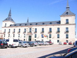 800px-Palacio_Ducal_de_Lerma.jpg