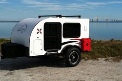 signatours-teardrop-trailer-campers-01.jpg