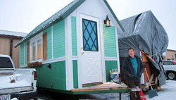 tinyhouse-ap218564690909.jpg