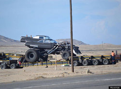 s-MAD-MAX-FURY-ROAD-GIGAHORSE-large640.jpg